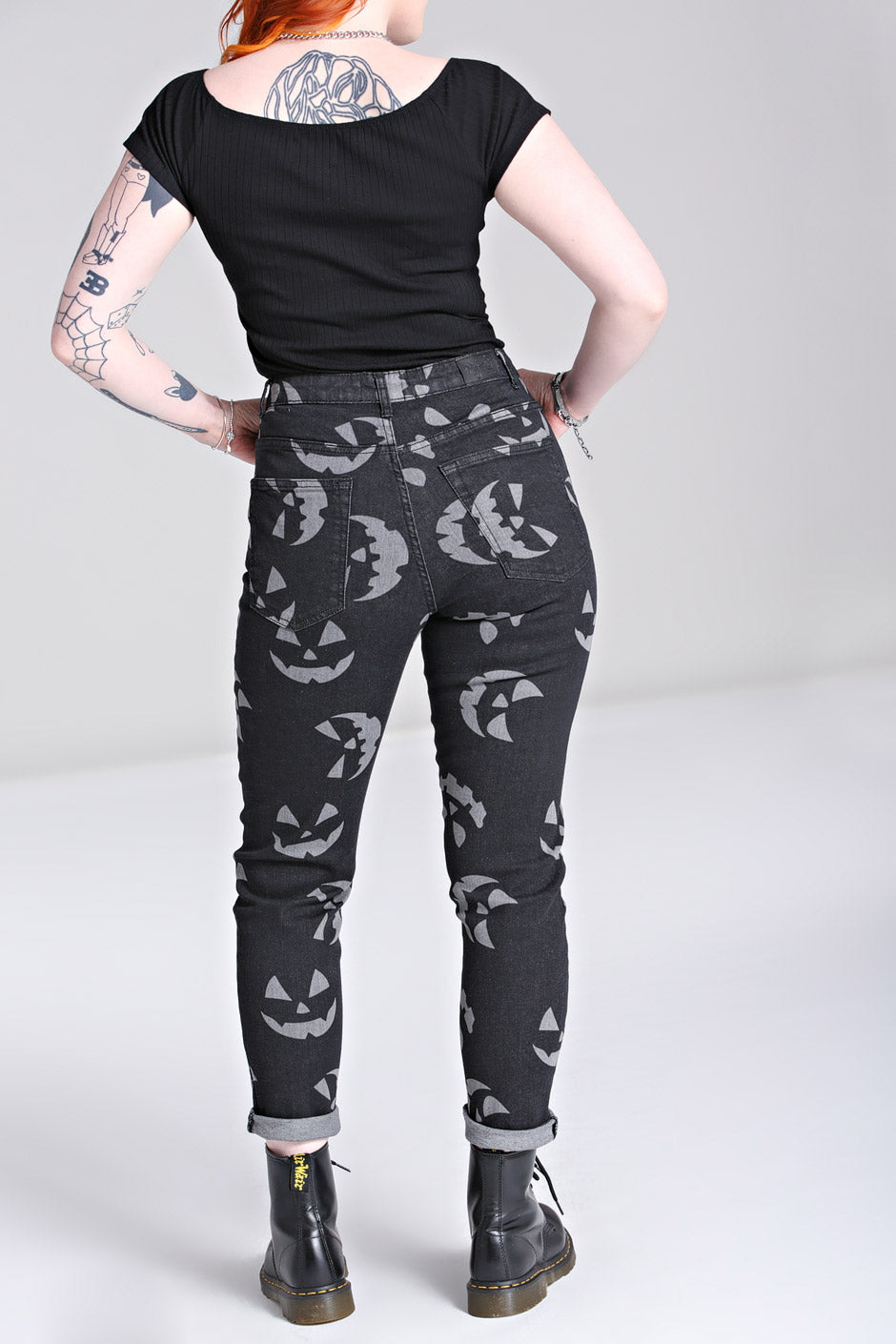 Black best sale patterned jeans