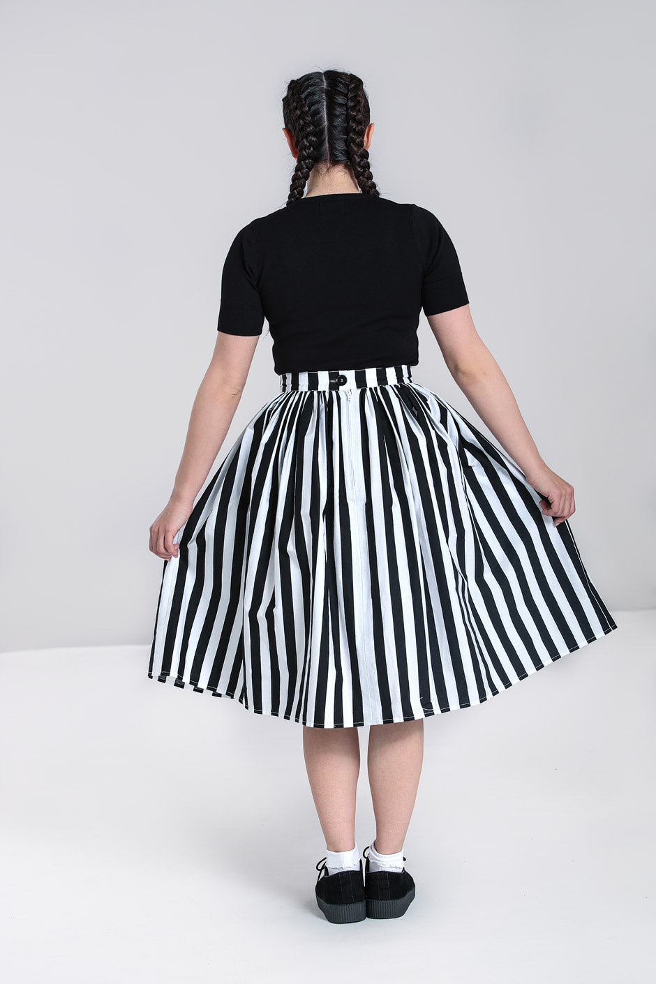 Black and white sale striped skirt 50s